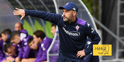 نابولي يستهدف التعاقد مع مدرب فيورنتينا