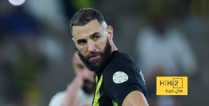 بنزيما … تخاذل مع الاتحاد في المواقف الحاسمة