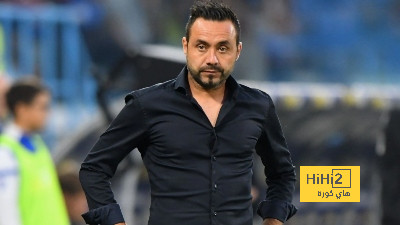 دي زيربي يثير القلق بشأن مستقبله مع برايتون 