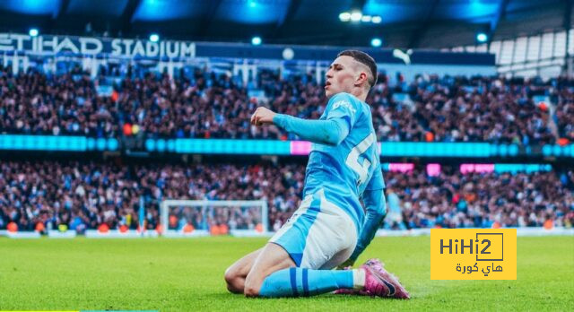 فودين يبصم على الهاتريك أمام أستون فيلا في الدوري
