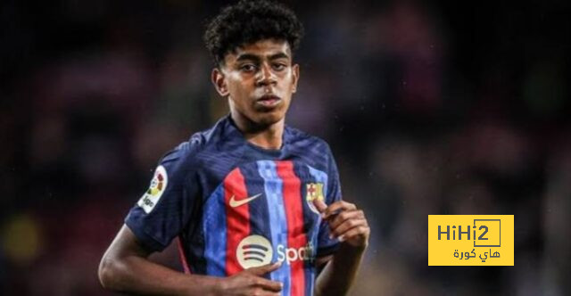 برشلونة يقدم نموذج في طرد الاعلام العنصري