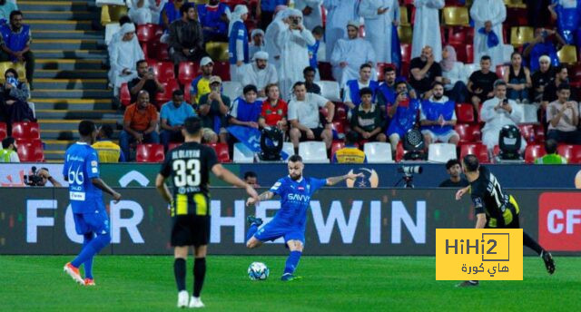 الهلال يتقدم أمام الاتحاد بثنائية في الشوط الأول