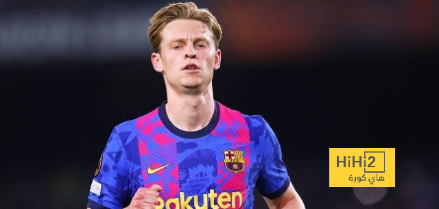 سبورت: دي يونغ سيكون محور برشلونة أمام باريس غداً