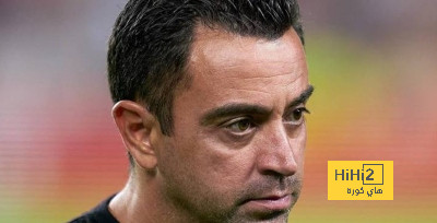 تقارير.. تشافي يتراجع عن فكرة رحيله عن برشلونة