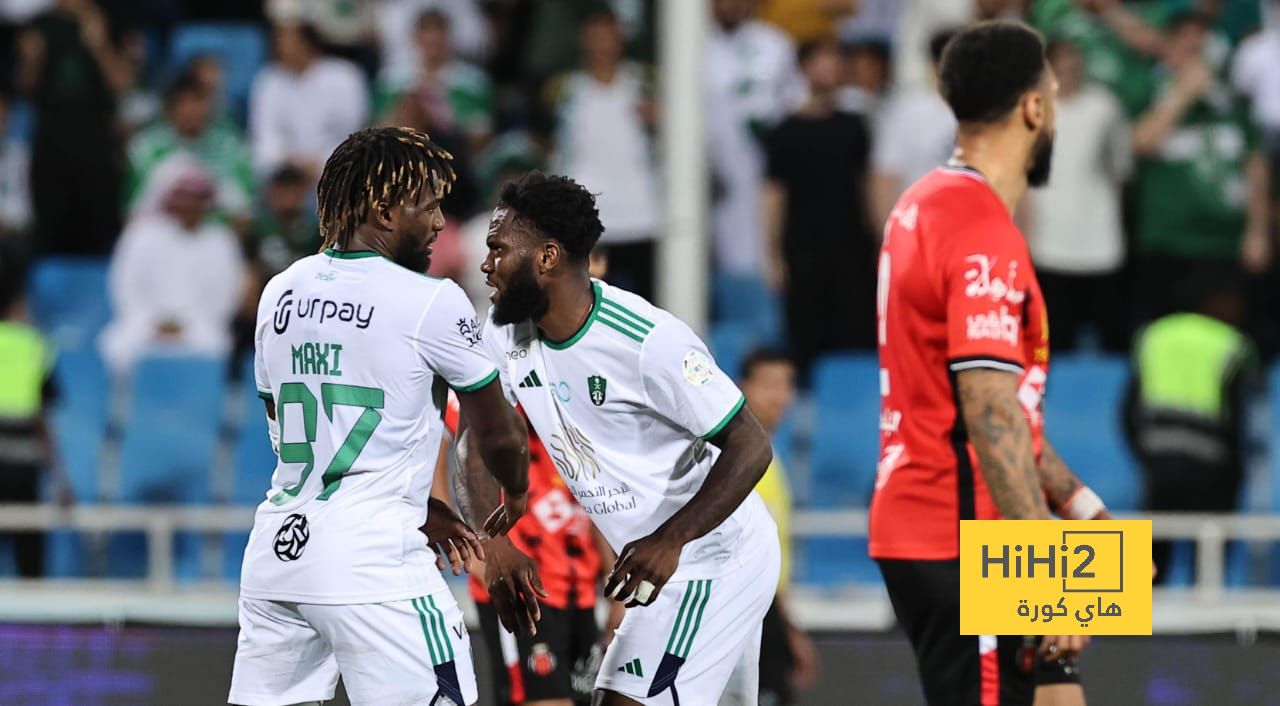 أفضل لاعبي الأهلي أمام الرياض