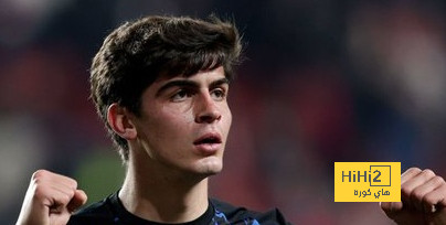 برشلونة ينسحب من صفقة التعاقد مع نجم إشبيلية