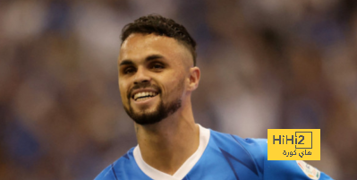 لماذا يفكر الهلال في الموافقة على رحيل ميشايل؟