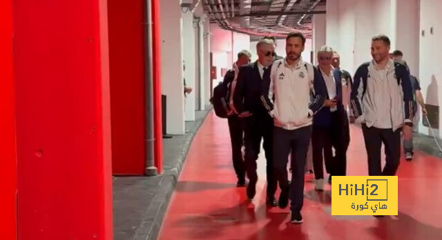 ريال مدريد يصل ملعب غرناطة قبل لقاء الفريقين