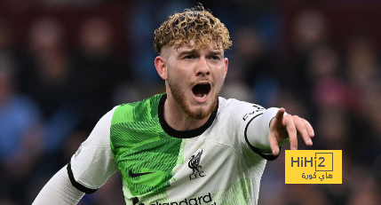 30 دقيقة … ليفربول متقدم على أستون فيلا 2-1