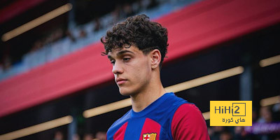 برشلونة يقترب من تجديد عقد مدافعه الموهوب
