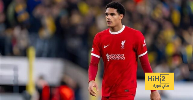 تقارير.. مدافع ليفربول ضمن قائمة إنجلترا في اليورو