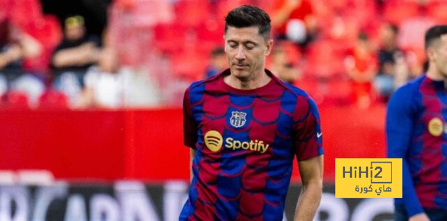 ليفاندوفسكي يفتتح الأهداف لبرشلونة أمام إشبيلية