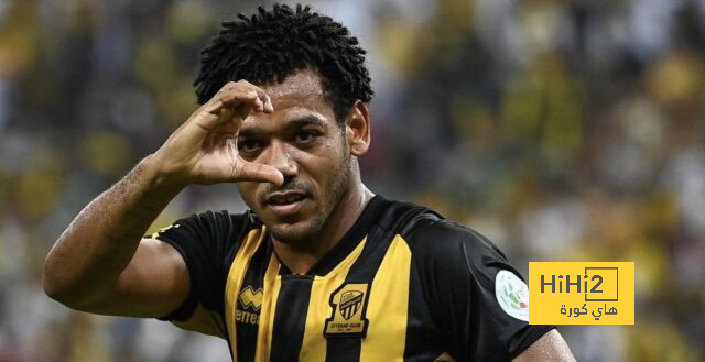 رومارينيو يقترب من الإنضمام إلى نادي نيوم