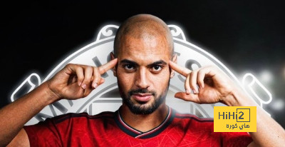 سفيان أمرابط متمسك بالبقاء في مانشستر يونايتد