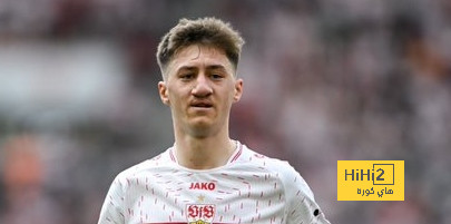 صورة.. هل بدأ برشلونة التحرك للتعاقد مع لاعب شتوتغارت ؟!