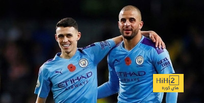 كايل والكر يدافع عن فودين مع المنتخب الإنجليزي