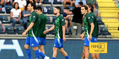 خط وسط إيطاليا أمام إسبانيا في اليورو