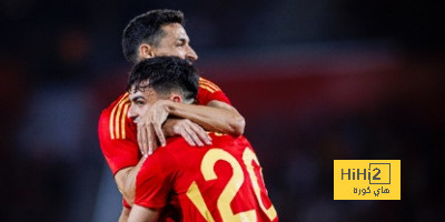 دفاع إسبانيا أمام ألبانيا في اليورو