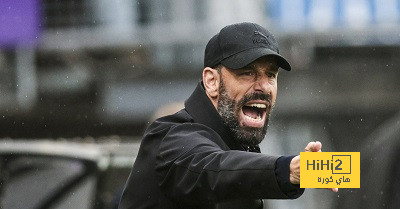 بيرنلي ينافس مانشستر يونايتد على نيستلروي