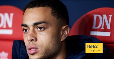 مكاسب برشلونة من انتقال ديست نهائيا إلى أيندهوفن