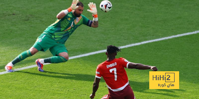 عين على إيمبولو في مباراة إيطاليا
