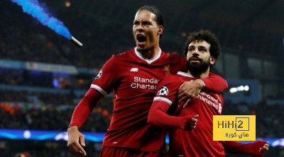 مايكل أوين عن أهمية بقاء صلاح وفان دايك مع ليفربول