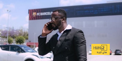 وكيل أعمال نصاب يريد عرض لاعب على إدارة برشلونة