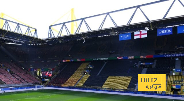 صور من ملعب بروسيا قبل قمة انجلترا و هولندا