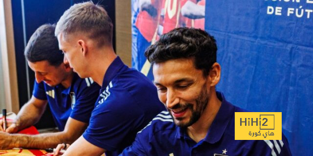 منتخب إسبانيا يصل ملعب برلين قبل مواجهة انجلترا