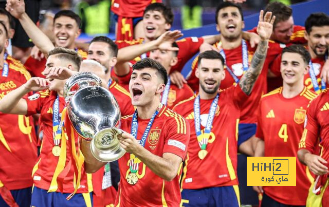 صورة : أكبر وأصغر بطل في تاريخ اليورو