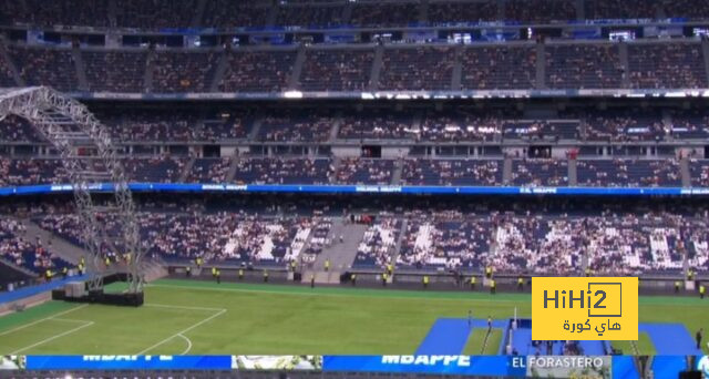 جمهور ريال مدريد يملأ ملعب السانتياجو برنابيو