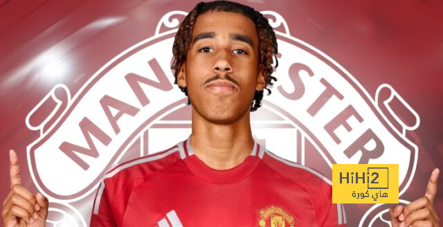 ليني يورو يوقع لمانشستر يونايتد