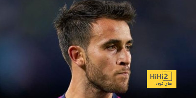 أليكس غارسيا يدافع عن لاعب برشلونة