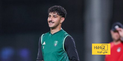 هل سيتعاقد الأهلي مع لاعب أجنبي في مركز الرواق الأيمن؟