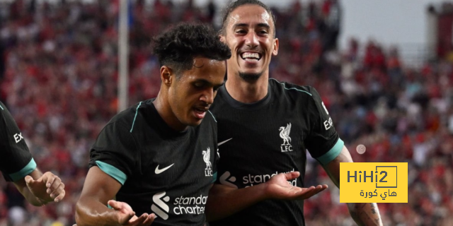 كارفاليو يتقدم لـ ليفربول أمام مانشستر يونايتد