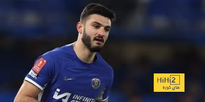 شتوتجارت يفاوض تشيلسي لضم أرماندو بروخا