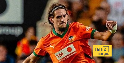 فالنسيا يحرم الانتر من ضم مدافعه الشاب