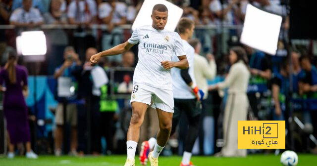 مبابي يتلقى تحية كبيرة من جماهير ريال مدريد خلال عمليات الإحماء