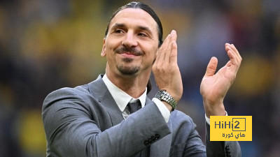 إبراهيموفيتش يصر على تقليص عدد اللاعبين في الميلان
