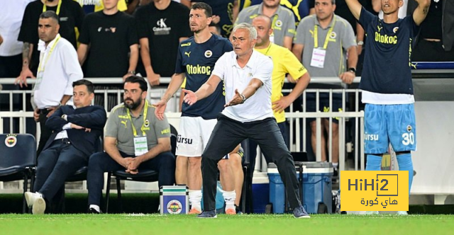 مورينيو يواصل الضغط للتعاقد مع نجم برشلونة
