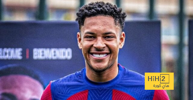 فيديو.. فيتور روكي يغادر برشلونة في طريقه إلى ريال بيتيس