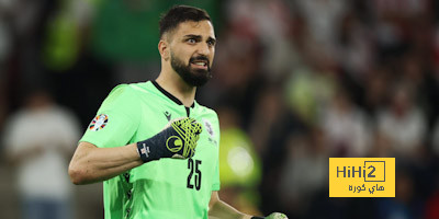 ليفربول يضع اللمسات النهائية على ضم حارس فالنسيا