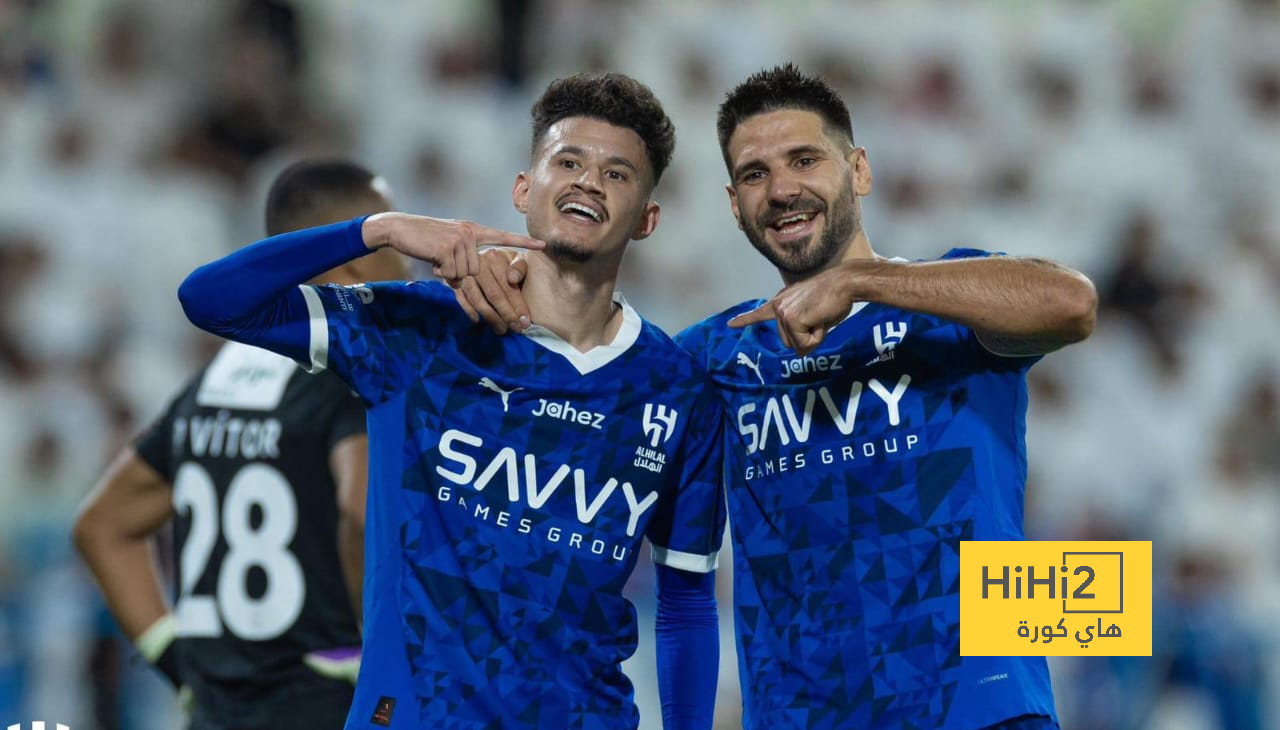 طاقم حكام مباراة الهلال وضمك