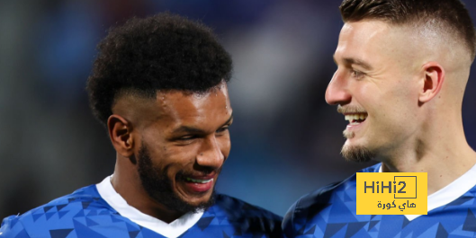 أرقام علي البليهي في فوز الهلال على ضمك