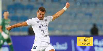إحصائيات طارق حامد أمام الهلال