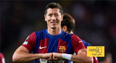 ليفاندوفسكي يحدد موعد تعليق الحذاء الدولي