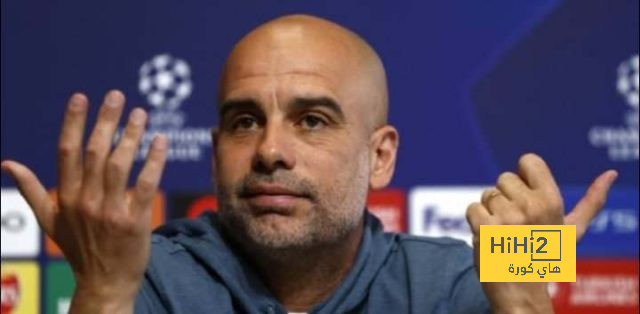 المدرب المعزول عن العالم .. غوارديولا لا يعرف شيء عن السوشيال ميديا