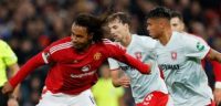 مانشستر يونايتد يتقدم بهدف نظيف على تفينتي في الشوط الأول