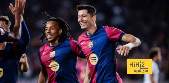 مدرب ألافيس متخوف من ثلاثي برشلونة