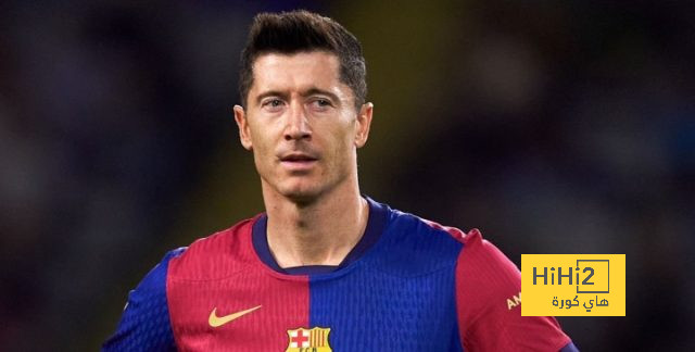 ليفاندوفسكي يسجل الهدف الثاني لبرشلونة أمام ألافيس